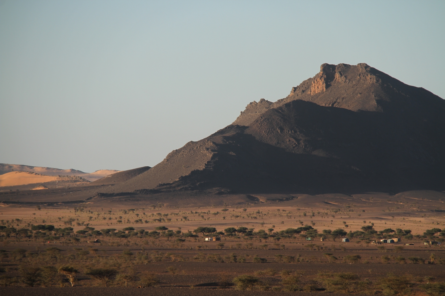 Mauritania-train-Ore-iron-ore-Sahara2
